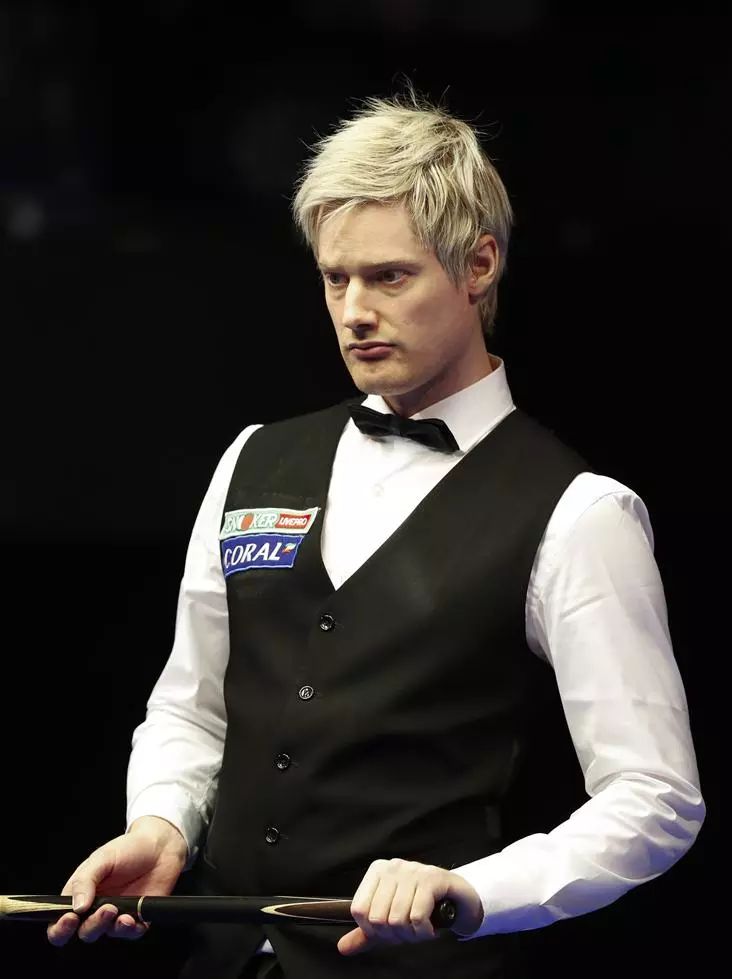 露了经济投 露了经济投